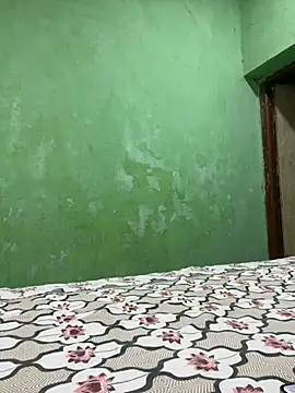 Black Glow online show from 31, 12, 2024