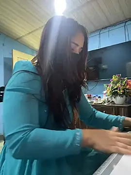 Black Glow online show from 9, 2, 2025