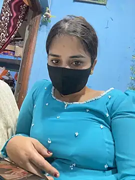 Black Glow online show from 20, 2, 2025