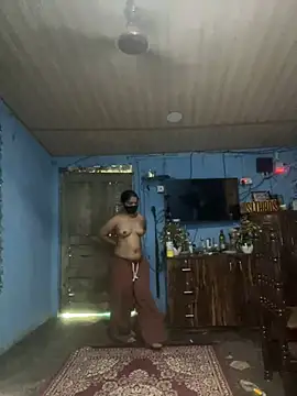 Black Glow online show from 8, 3, 2025