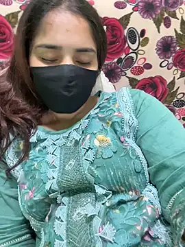 Black Glow online show from 11, 3, 2025