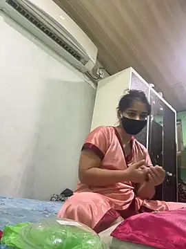 Black Glow online show from 17, 3, 2025