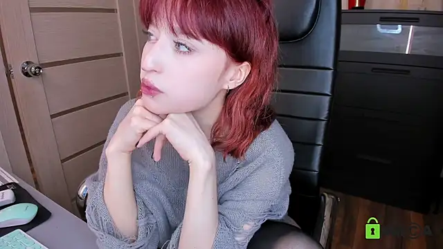 ElizaNik  online show from 15, 5, 2026