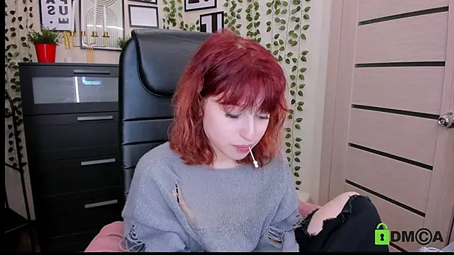 ElizaNik  online show from 28, 5, 2026