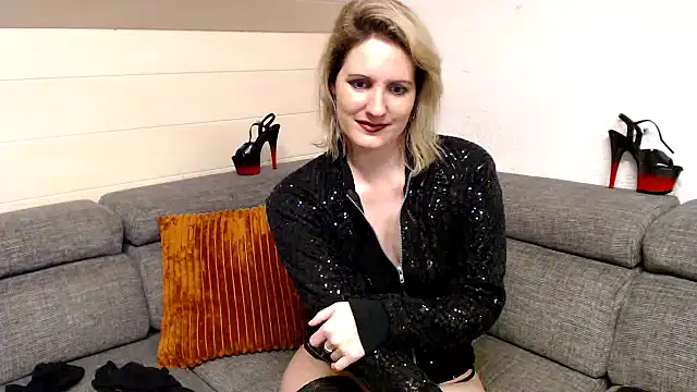 Snapshot of NoraNoxx chatting on 26, 12, 2024 NoraNoxx online show from 26, 12, 2024