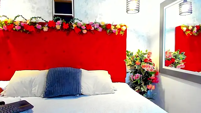 Snapshot of SilvannaFit chatting on 24, 4, 2026 SilvannaFit online show from 24, 4, 2026