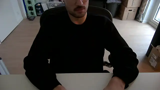 Snapshot of taallguyy_196 chatting on 26, 11, 2025 taallguyy 196 online show from 26, 11, 2025