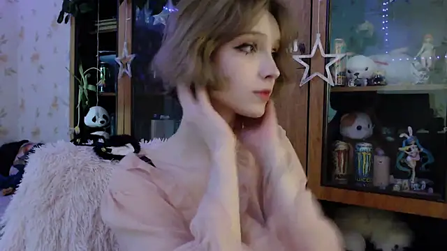 Snapshot of cloudgirrl chatting on 15, 3, 2025 cloudgirrl online show from 15, 3, 2025