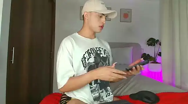 KarolPorttela online show from 20, 12, 2024