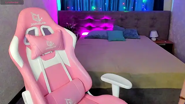 Christy Little online show from 11, 2, 2025