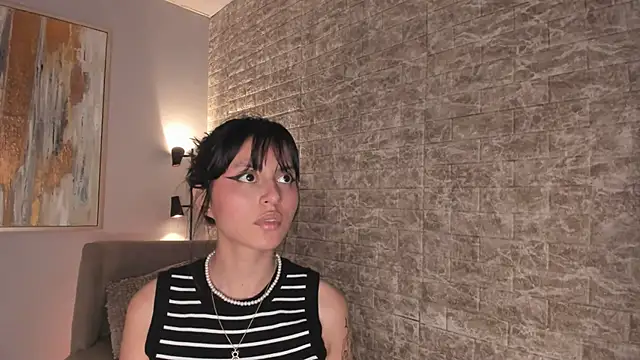 Snapshot of tamara_aluna chatting on 4, 2, 2025 tamara aluna online show from 4, 2, 2025