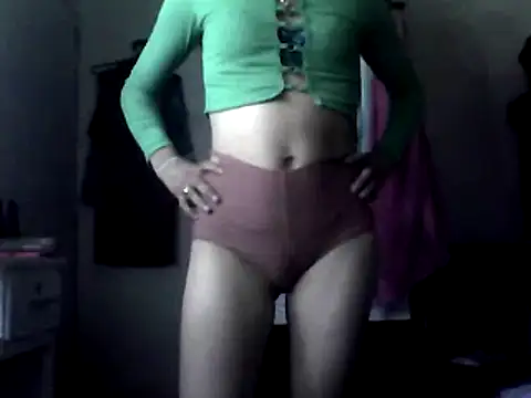 Snapshot of ariana_crazzy chatting on 7, 3, 2025 ariana crazzy online show from 7, 3, 2025