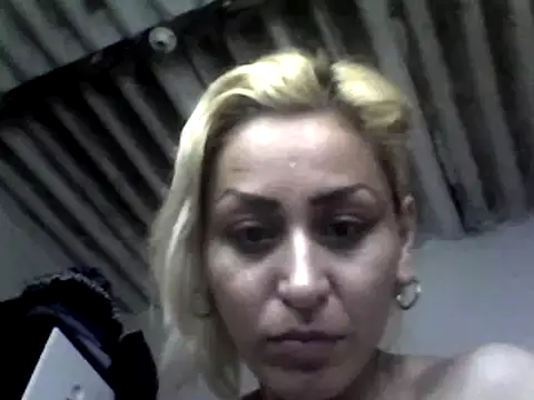Snapshot of ariana_crazzy chatting on 11, 3, 2025 ariana crazzy online show from 11, 3, 2025