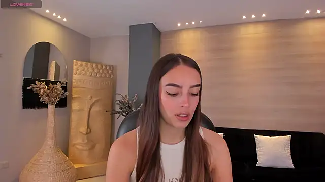 Snapshot of KaiaFerreira chatting on 25, 2, 2025 KaiaFerreira online show from 25, 2, 2025