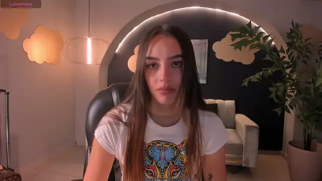 Snapshot of KaiaFerreira chatting on 7, 3, 2025 KaiaFerreira online show from 7, 3, 2025