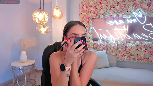 Snapshot of KaiaFerreira chatting on 22, 3, 2025 KaiaFerreira online show from 22, 3, 2025