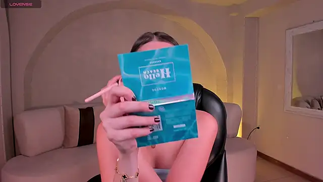 Snapshot of KaiaFerreira chatting on 18, 10, 2025 KaiaFerreira online show from 18, 10, 2025