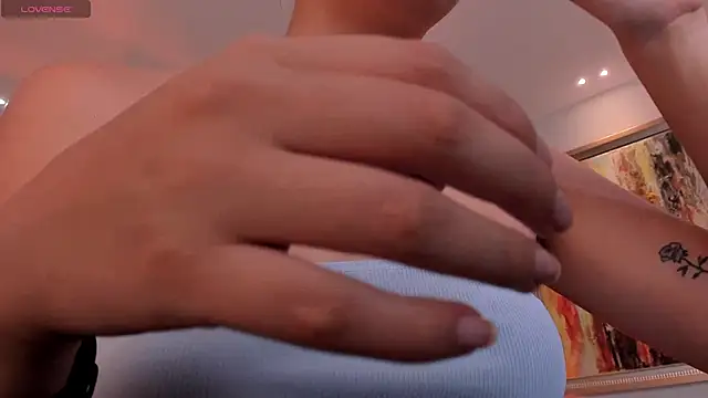 Snapshot of KaiaFerreira chatting on 27, 11, 2025 KaiaFerreira online show from 27, 11, 2025