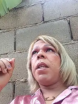 Snapshot of blondebitchlitle chatting on 15, 1, 2026 blondebitchlitle online show from 15, 1, 2026