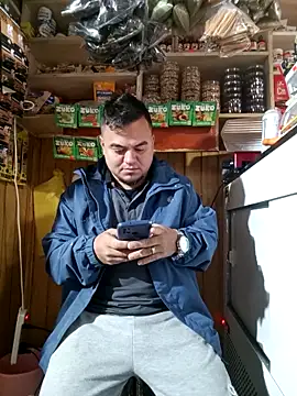 Snapshot of TheBriiaand30 chatting on 28, 9, 2025 TheBriiaand30 online show from 28, 9, 2025