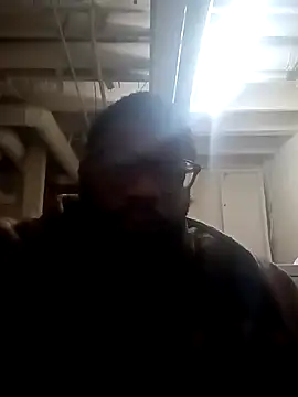 dvaughn3117 online show from 8, 1, 2025