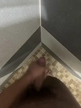 mylovetr1 online show from 5, 1, 2025