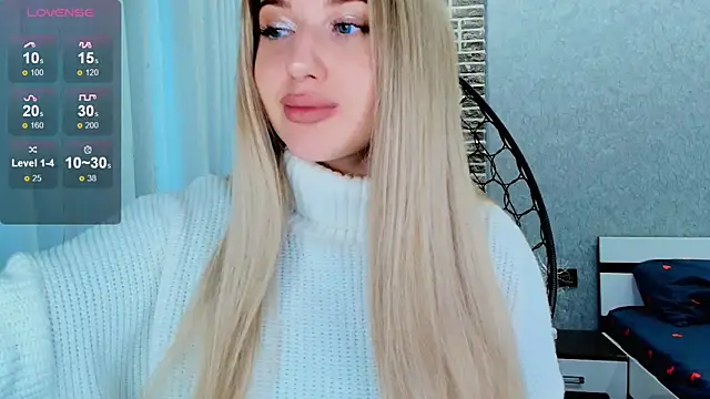 Snapshot of Evacadooo chatting on 26, 10, 2025 Evacadooo online show from 26, 10, 2025