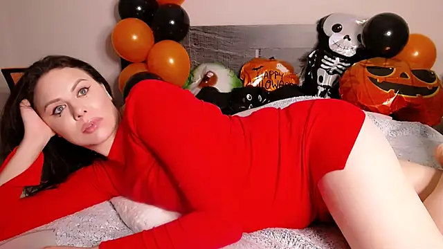 Snapshot of MollyCheiz chatting on 31, 10, 2025 MollyCheiz online show from 31, 10, 2025