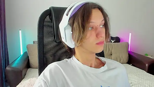 Snapshot of Ostin_meow chatting on 1, 2, 2026 Ostin meow online show from 1, 2, 2026