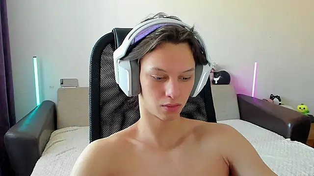 Snapshot of Ostin_meow chatting on 19, 2, 2026 Ostin meow online show from 19, 2, 2026