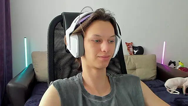 Snapshot of Ostin_meow chatting on 27, 2, 2026 Ostin meow online show from 27, 2, 2026