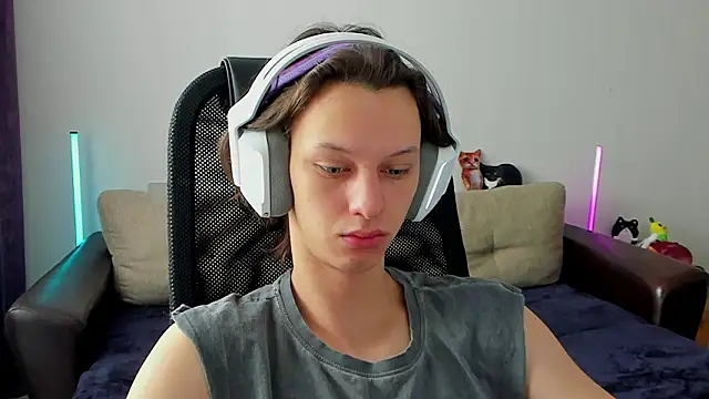 Snapshot of Ostin_meow chatting on 28, 2, 2026 Ostin meow online show from 28, 2, 2026