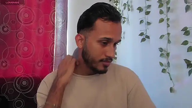 Raf brunette online show from 7, 10, 2025