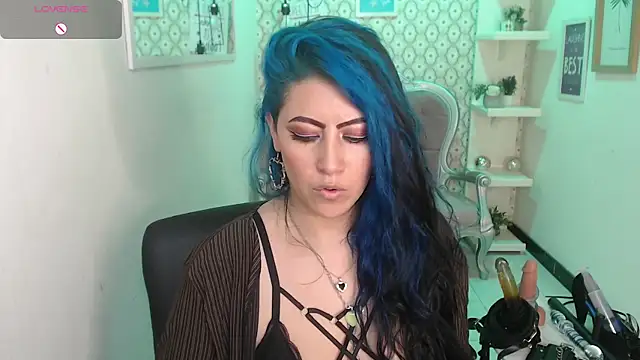 Snapshot of scarleth_blue chatting on 3, 2, 2025 scarleth blue online show from 3, 2, 2025