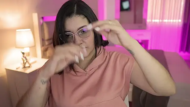 Camilaa bueno online show from 18, 12, 2024