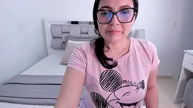Camilaa bueno online show from 1, 7, 2026
