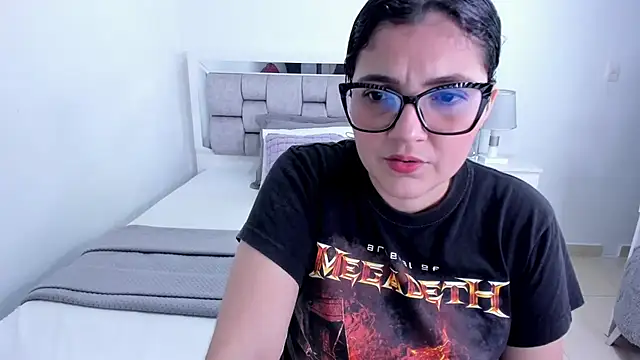 Camilaa bueno online show from 3, 7, 2026