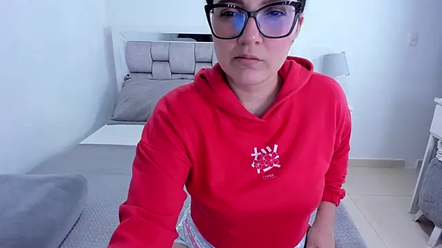 Camilaa bueno online show from 6, 7, 2026