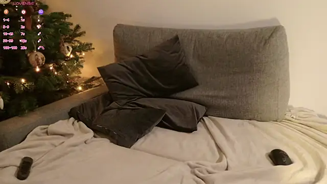 Snapshot of Pinky__Binky chatting on 28, 12, 2024 Pinky Binky online show from 28, 12, 2024