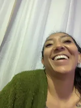 Snapshot of milavalois chatting on 1, 8, 2026 milavalois online show from 1, 8, 2026