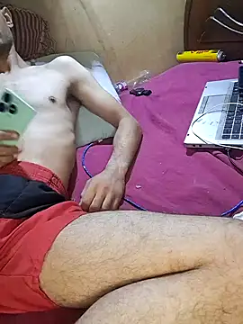 Snapshot of LOOLOOO123123 chatting on 11, 11, 2025 LOOLOOO123123 online show from 11, 11, 2025