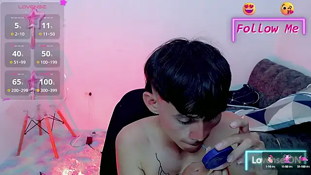 Snapshot of tanjiro_cute chatting on 21, 1, 2025 tanjiro cute online show from 21, 1, 2025