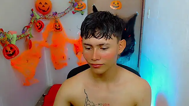 Snapshot of tanjiro_cute chatting on 6, 11, 2025 tanjiro cute online show from 6, 11, 2025