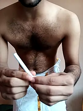 Snapshot of Vignesh3246 chatting on 7, 11, 2025 Vignesh3246 online show from 7, 11, 2025