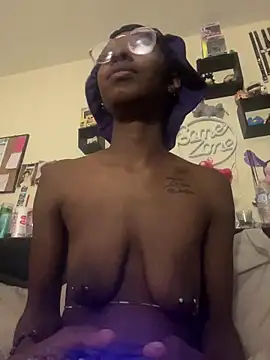 Snapshot of GoddessxDutchessx chatting on 15, 2, 2025 GoddessxDutchessx online show from 15, 2, 2025