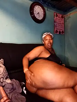 curvyloneah75 online show from 20, 9, 2025