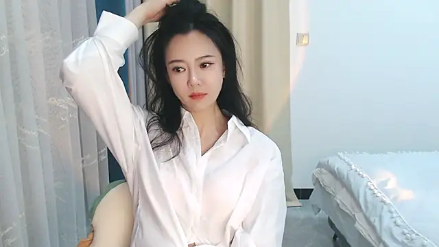 zoe-keke online show from 8, 1, 2025