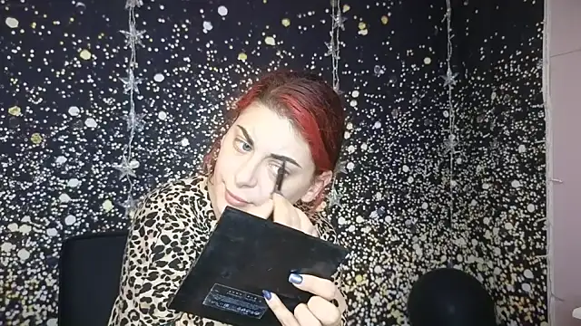 KinkyZarah online show from 5, 1, 2025