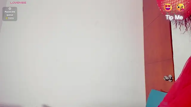 Snapshot of Zoey_Donovan chatting on 1, 11, 2025 Zoey Donovan online show from 1, 11, 2025