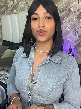 LollaByer online show from 26, 2, 2025